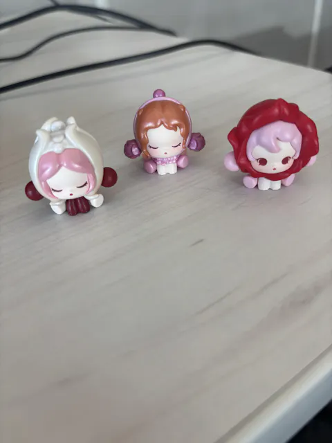 POP BEAN SKULLPANDA Petals in Four Acts Series Mini Beans Blind Box