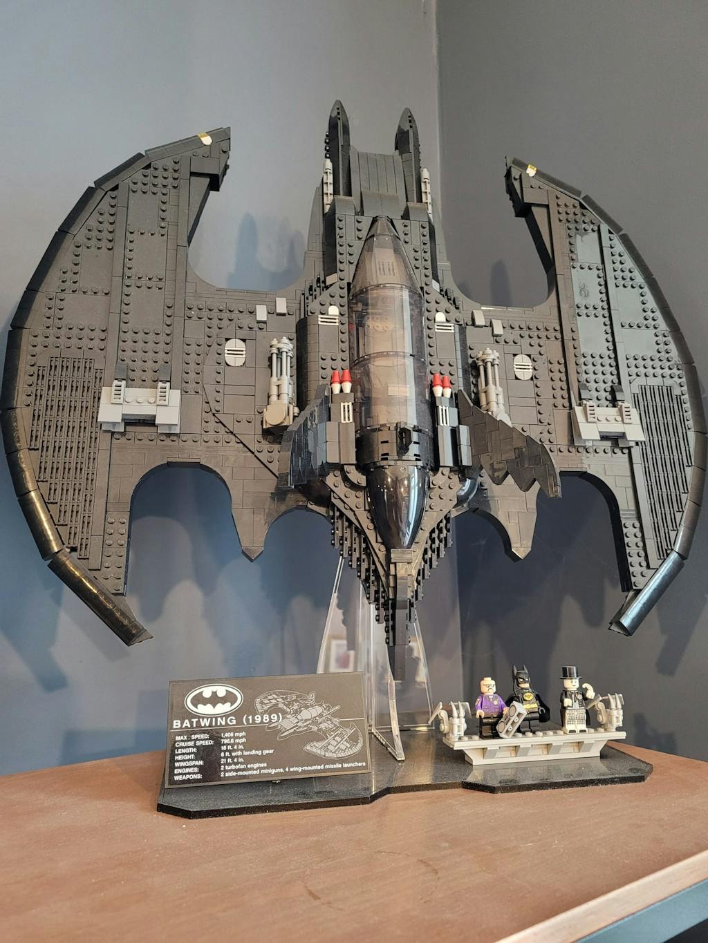 Display stands for LEGO® Batman™ 1989 Batwing (76161) — Wicked Brick