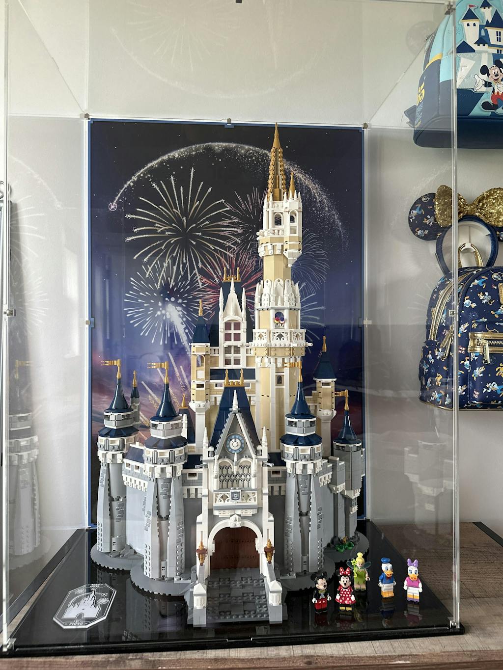 Display case for LEGO® Disney: The Disney Castle (71040) — Wicked Brick