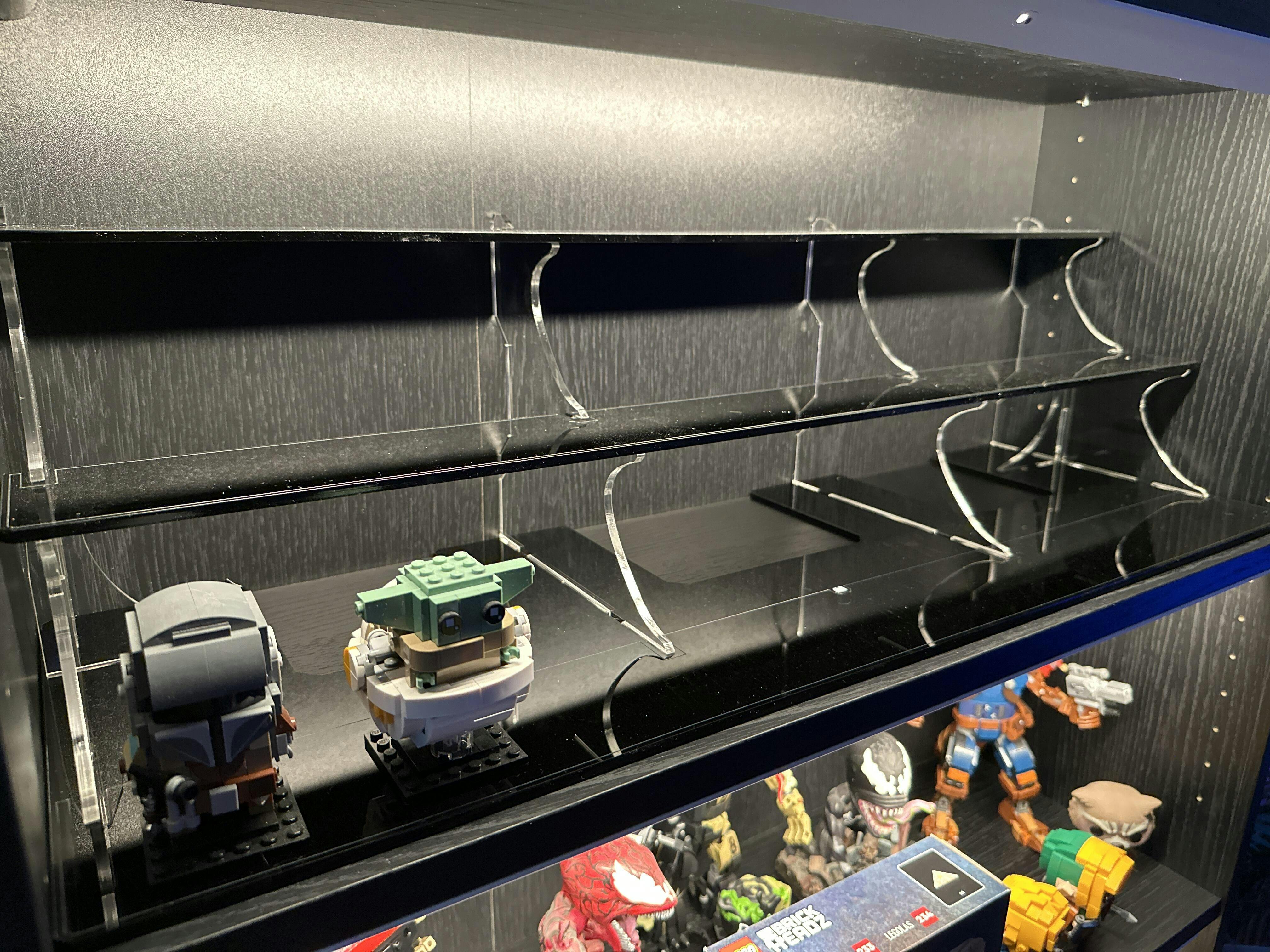 Display podium for LEGO® Brickheadz for IKEA® Billy Bookcase — Wicked Brick