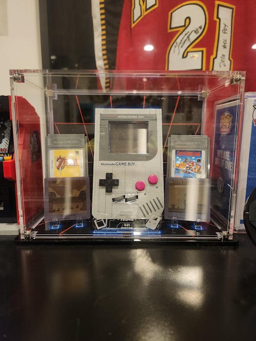 Display Case for LEGO® Super Mario Game Boy™ (72046)