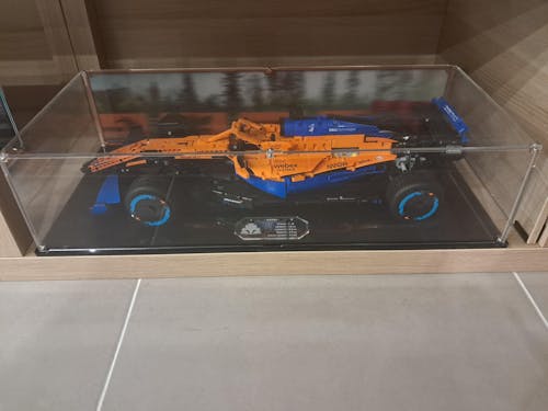 Display Case for LEGO® Technic: McLaren Formula 1™ Race Car (42141)
