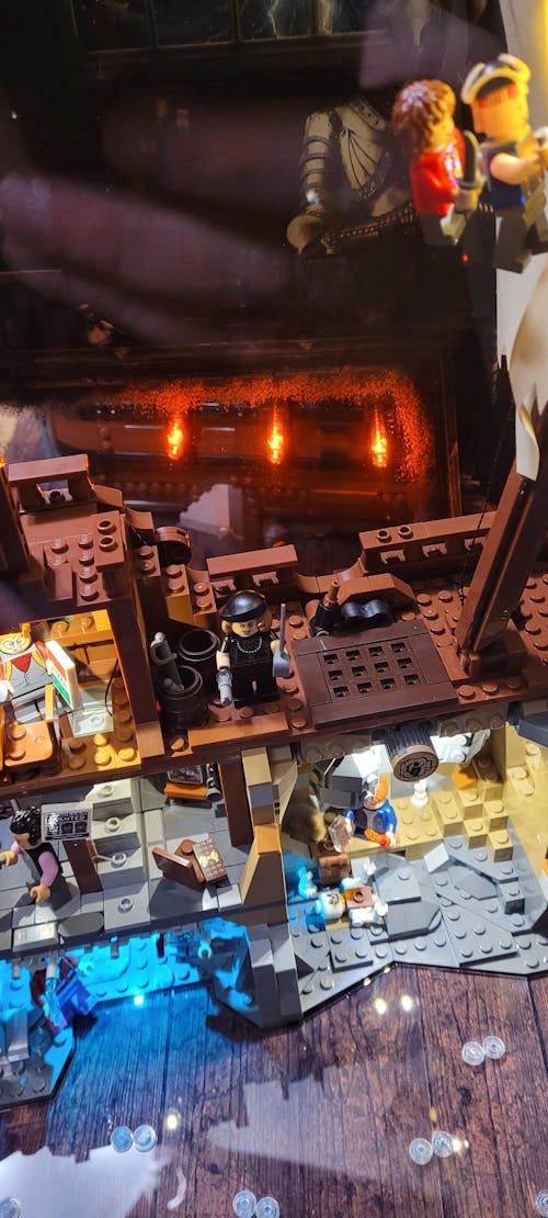 Limited Edition Display Case for LEGO® Ideas: The Goonies (21363)