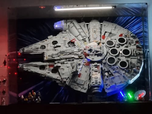 Display Case for LEGO® Star Wars™ UCS Millennium Falcon (75192)