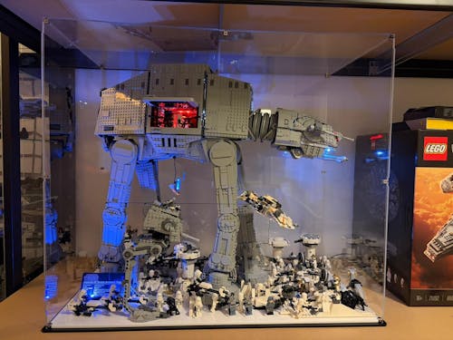 Display Case for LEGO® Star Wars™ UCS AT-AT (75313)