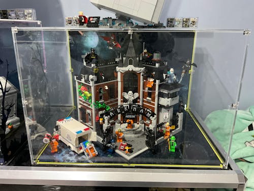 Display Case for LEGO® Batman™ Arkham Asylum™ (76300)