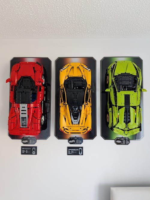 Wall Mounted Display Stand for LEGO® Technic™ Ferrari Daytona SP3 (42143)