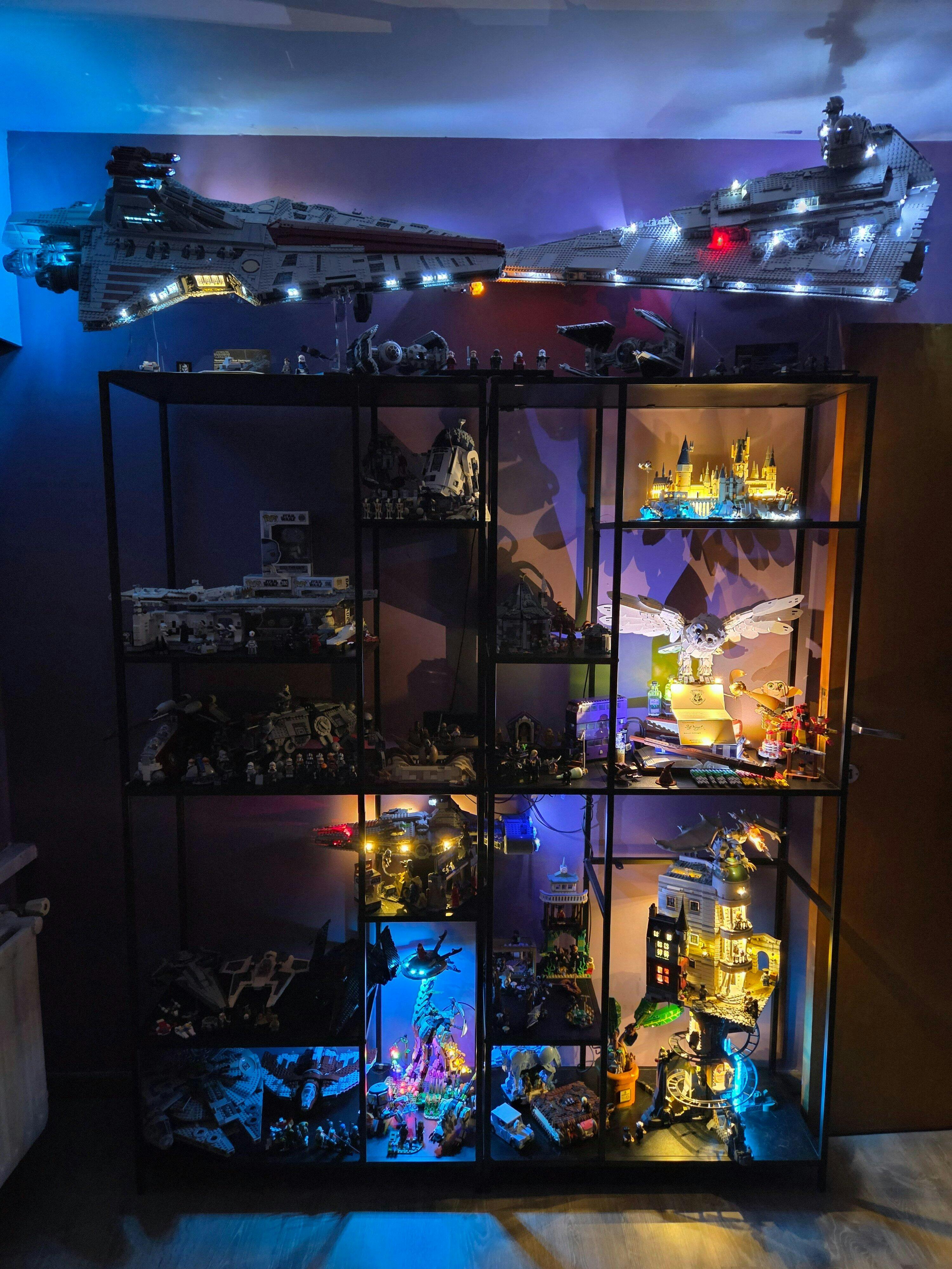 Display Stand for LEGO Star Wars Republic Attack Cruiser 75367