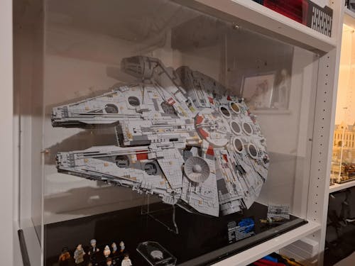 Display Case for LEGO® Star Wars™ UCS Millennium Falcon (75192)