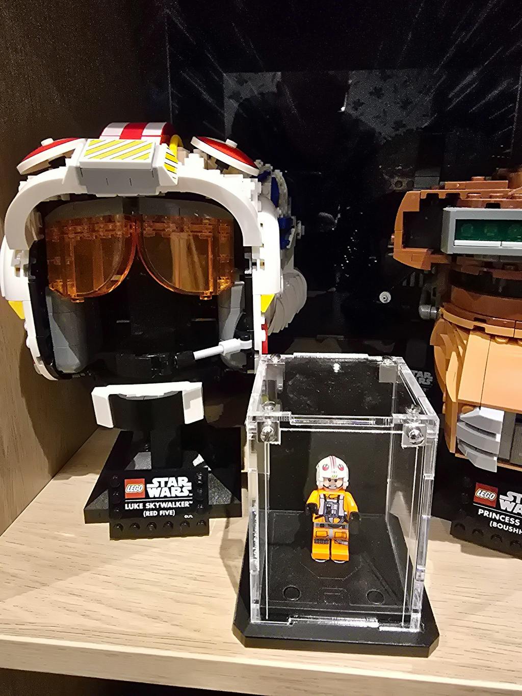 Black Friday Display Case for LEGO® Minifigures - Gift with Purchase