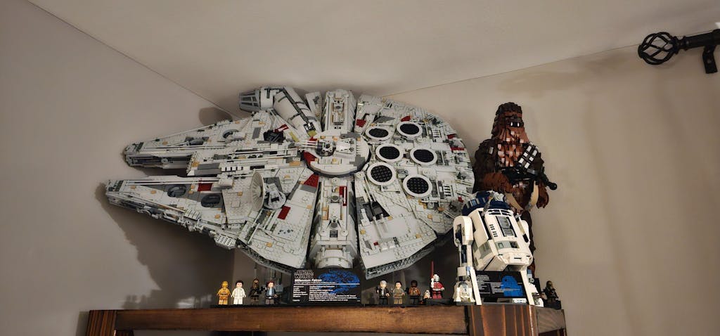 Display Stand for LEGO® Star Wars™ UCS Millennium Falcon (75192)