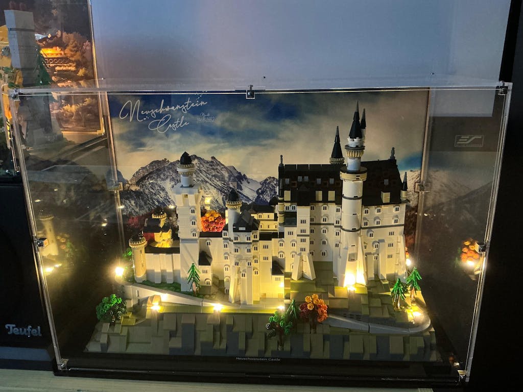Display Case for LEGO® Architecture: Neuschwanstein Castle (21063)
