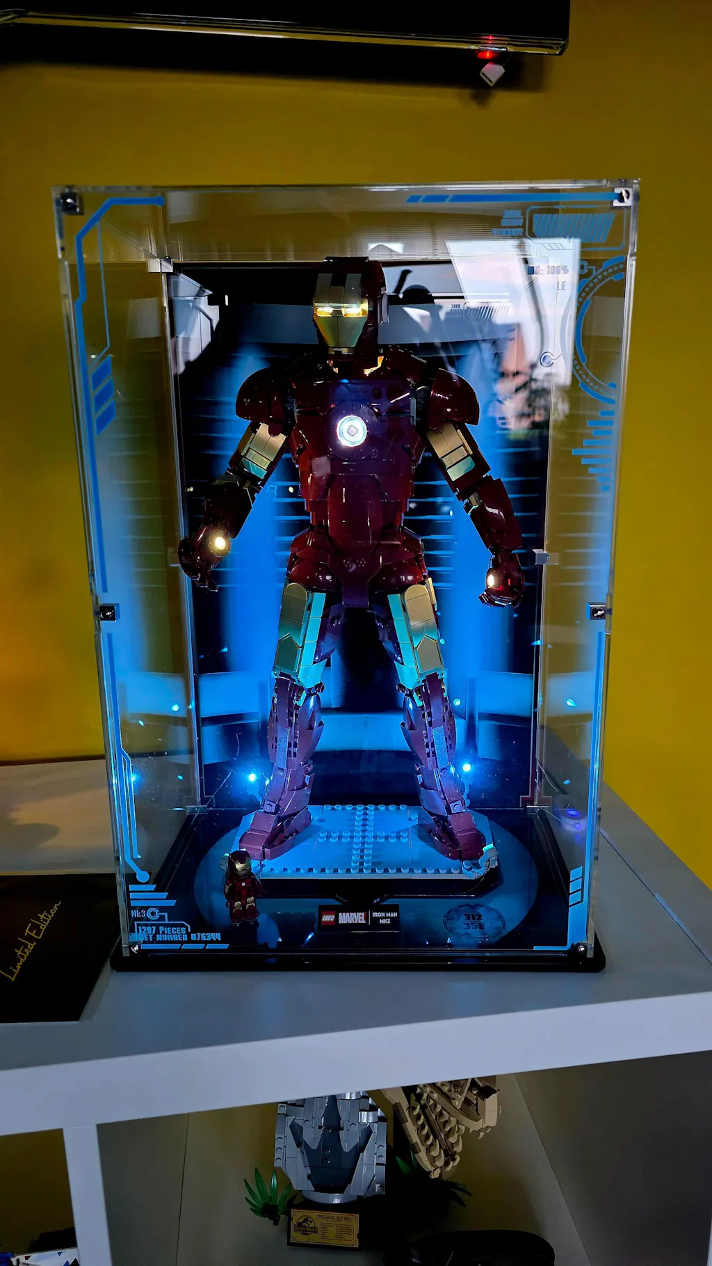 Limited Edition Display Case for LEGO® Marvel: Iron Man Mark 3 Collectors' Edition (76344)