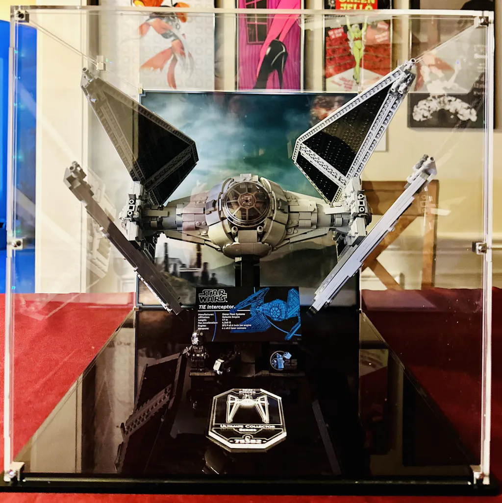 Display Case for LEGO® Star Wars TIE Interceptor™ (75382)