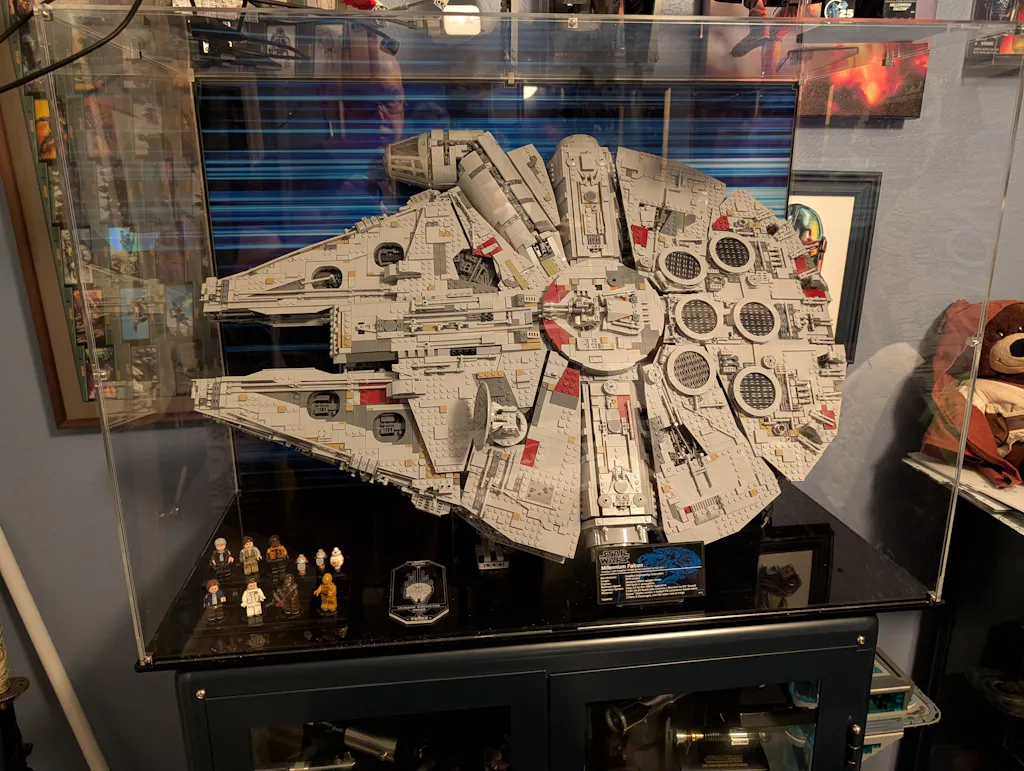 Display Case for LEGO® Star Wars™ UCS Millennium Falcon (75192)