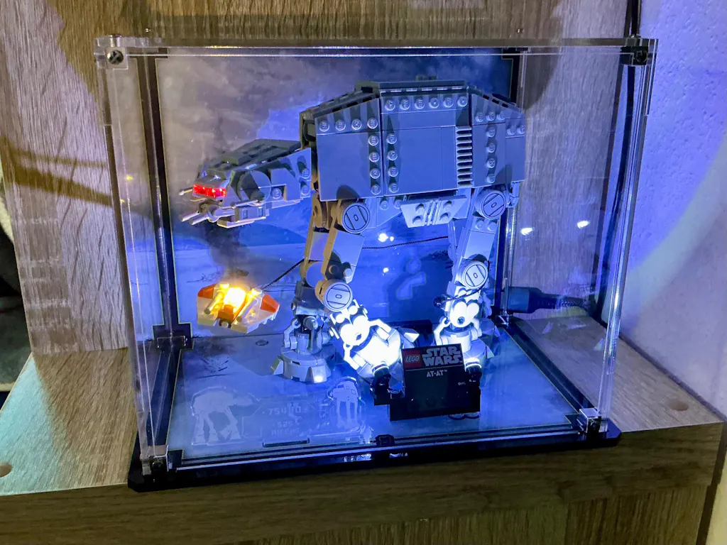 Display Case for LEGO® Star Wars: AT-AT™ (75440)