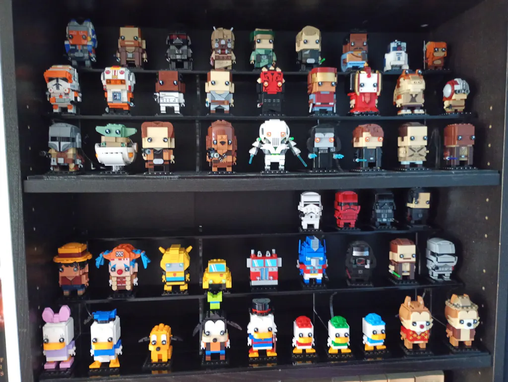 Display podium for LEGO® Brickheadz for IKEA® Billy BookCase
