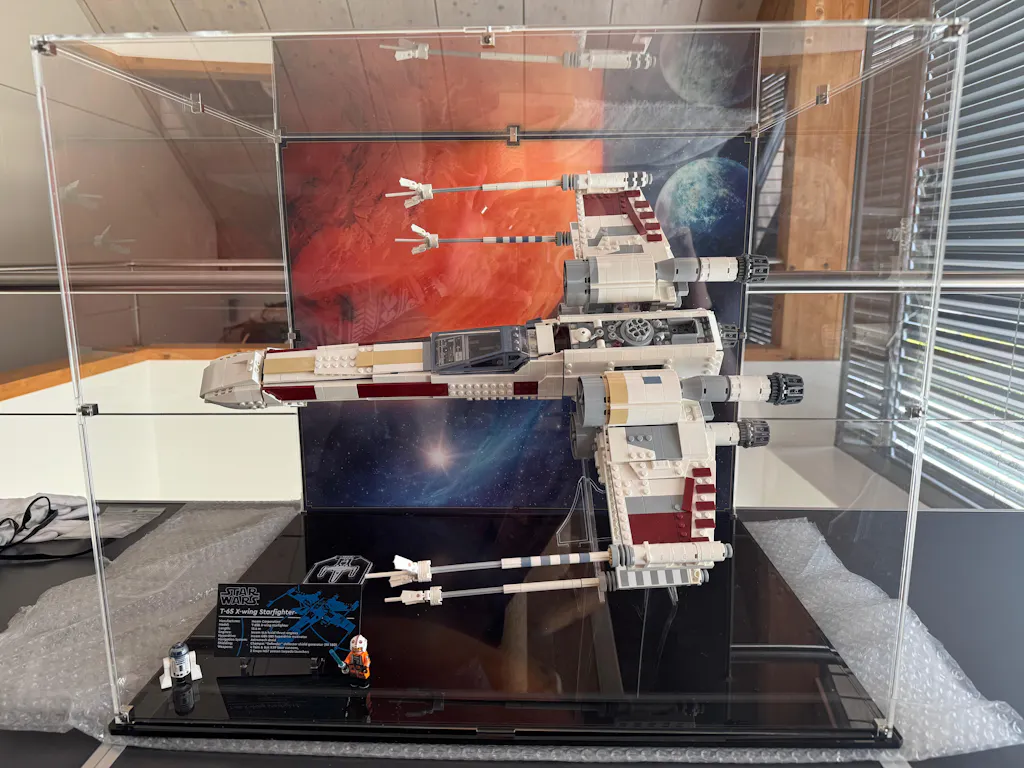 Display Case for LEGO® Star Wars: X-Wing Starfighter™ (75355)