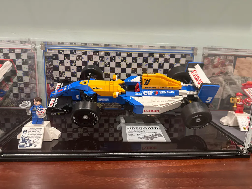 Display Case for LEGO® Icons: Williams Racing FW14B & Nigel Mansell (10353)