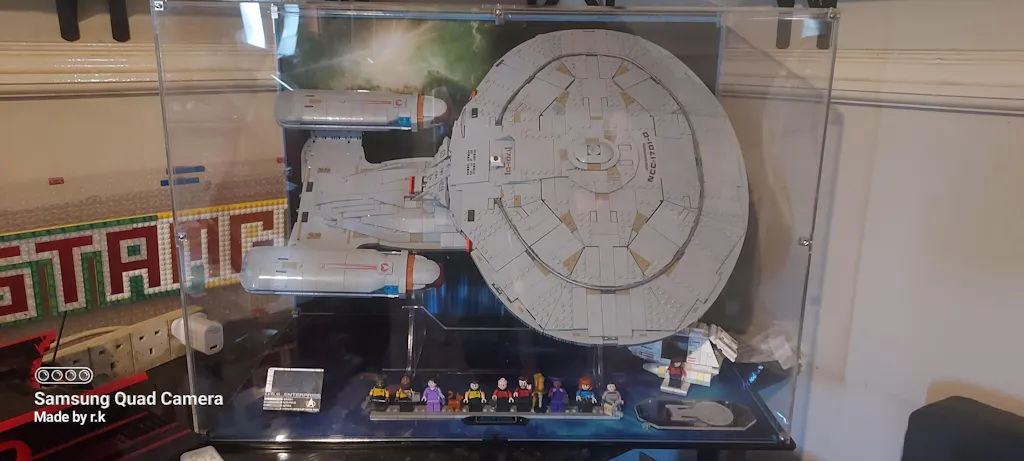 Display Case for LEGO® Star Trek: U.S.S. Enterprise NCC-1701-D™ (10356)