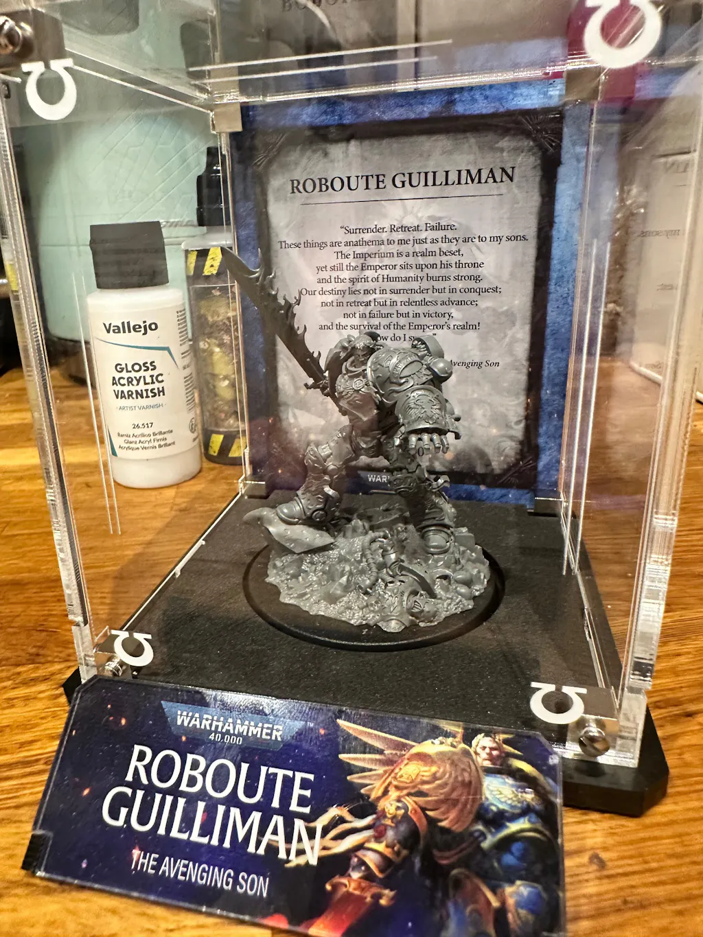 Limited Edition Display Case for Warhammer® 40,000 Roboute Guilliman