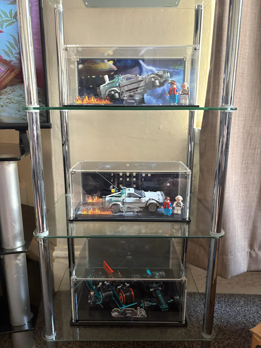 Display Case for LEGO® Speed Champions: Time Machine from Back to the Future (77256)
