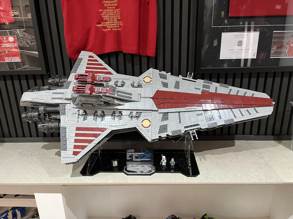 Display Stand for LEGO® Star Wars™ Venator-Class Republic Attack Cruiser (75367)