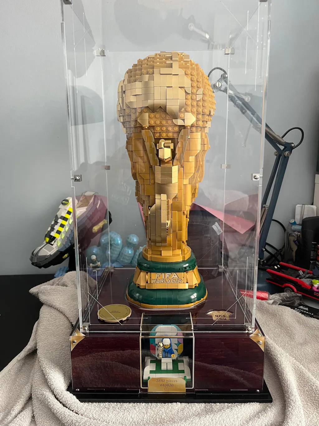 Limited Edition Display Case for LEGO® FIFA World Cup™ Official Trophy (43020)