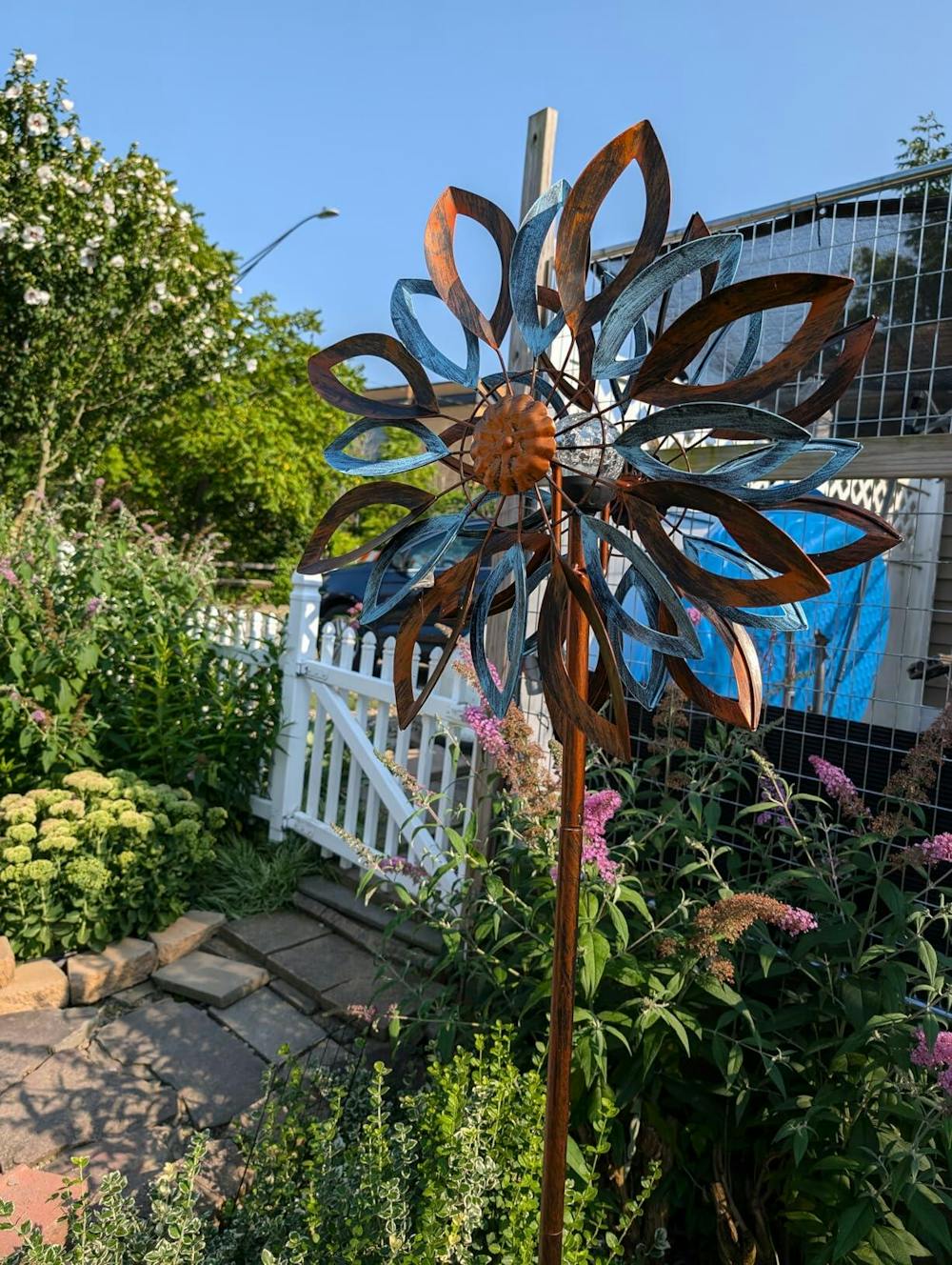 Glowing Water Lily Wind Spinner