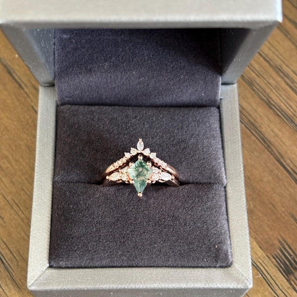 Vintage kite cut green moss agate engagement ring set 14k rose gold marquise cut moissanite ring for women unique bridal wedding ring set