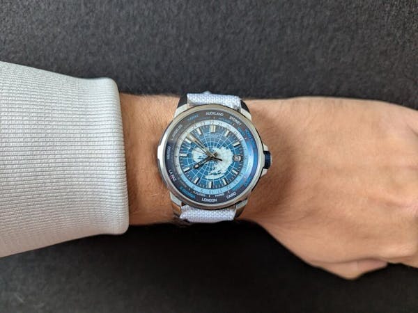 ETERNAL EARTH Self-Winding Mechanical GMT Watch