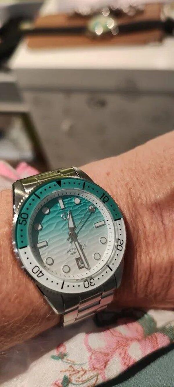 Tidewave Automatic Diver Watch with Gradient Wave Dial