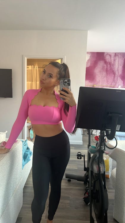 スカラップクロップド長袖トップ+Vウエストヨガレギンス |バンドル衣装