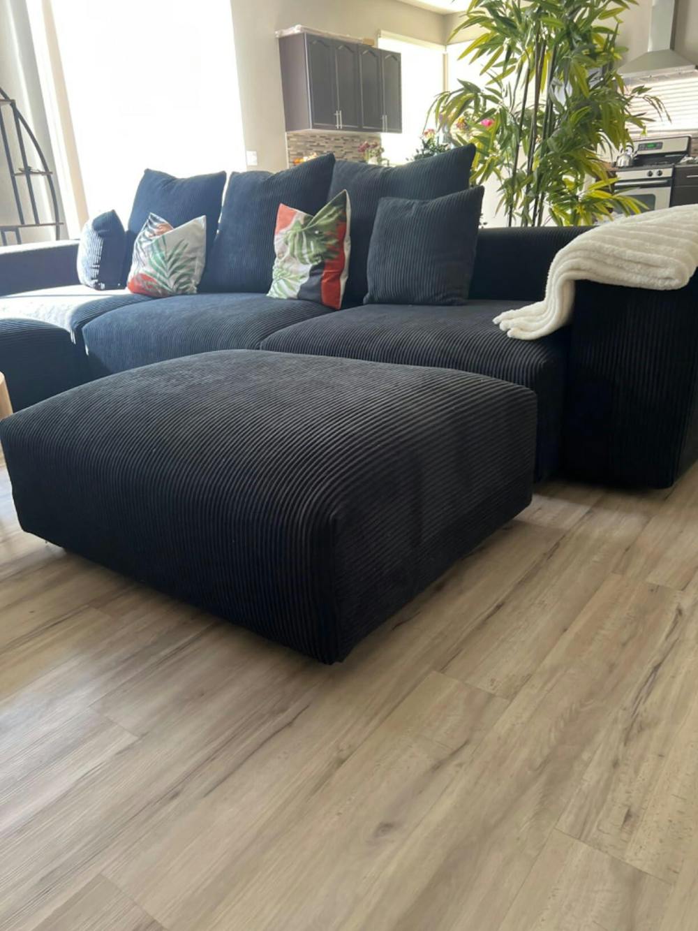 Matrix Modern Modular Sofas | 5-Piece Black Corduroy U-Shaped Sectionals 3-seater