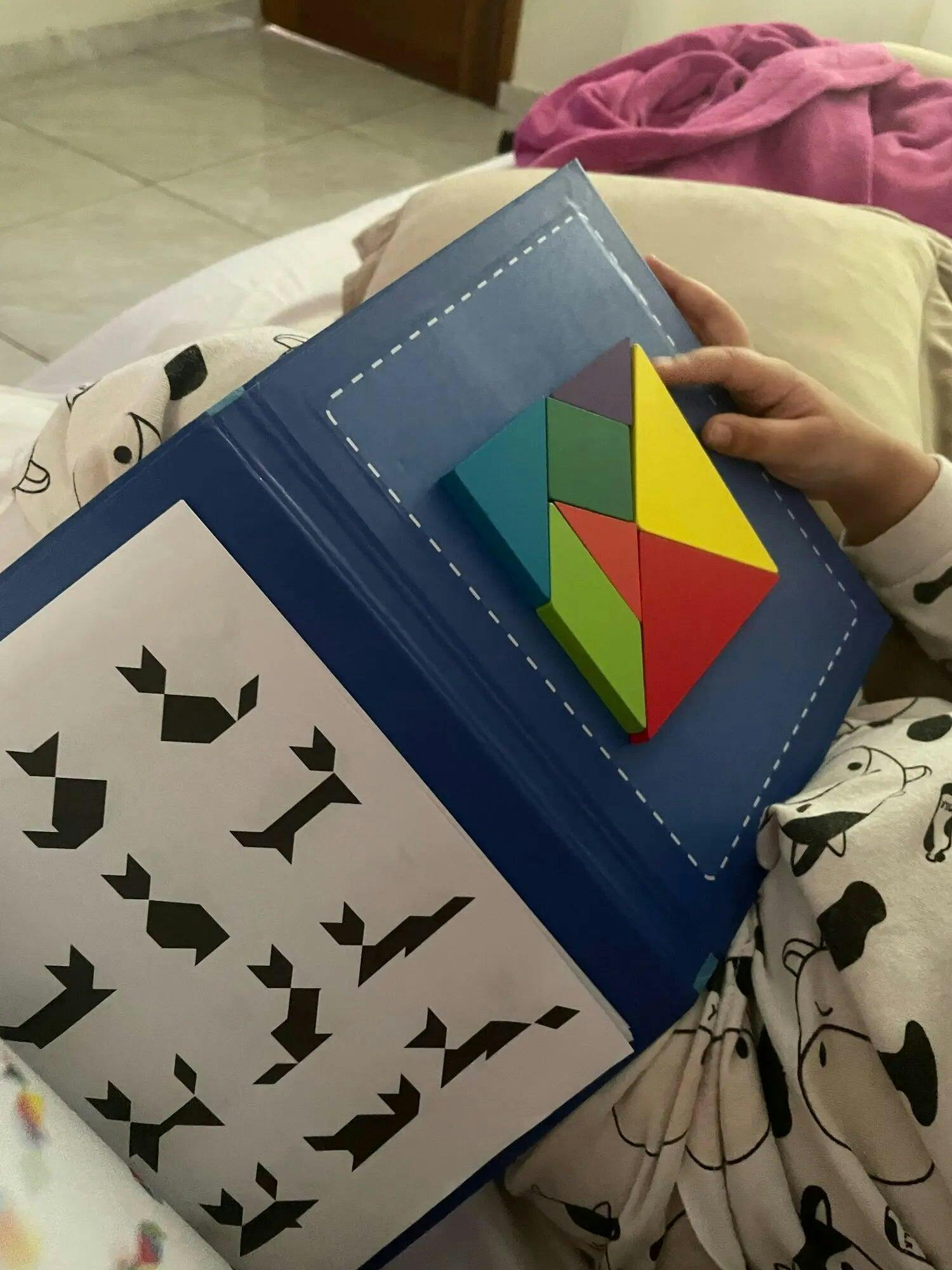 Montessori Magnet Puzzle Book: Książeczka Magnesów i Wzorów - opinia