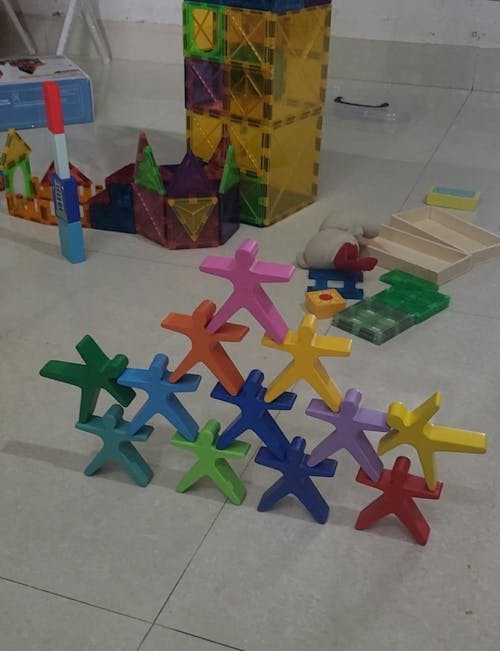 12pc - Human stackers