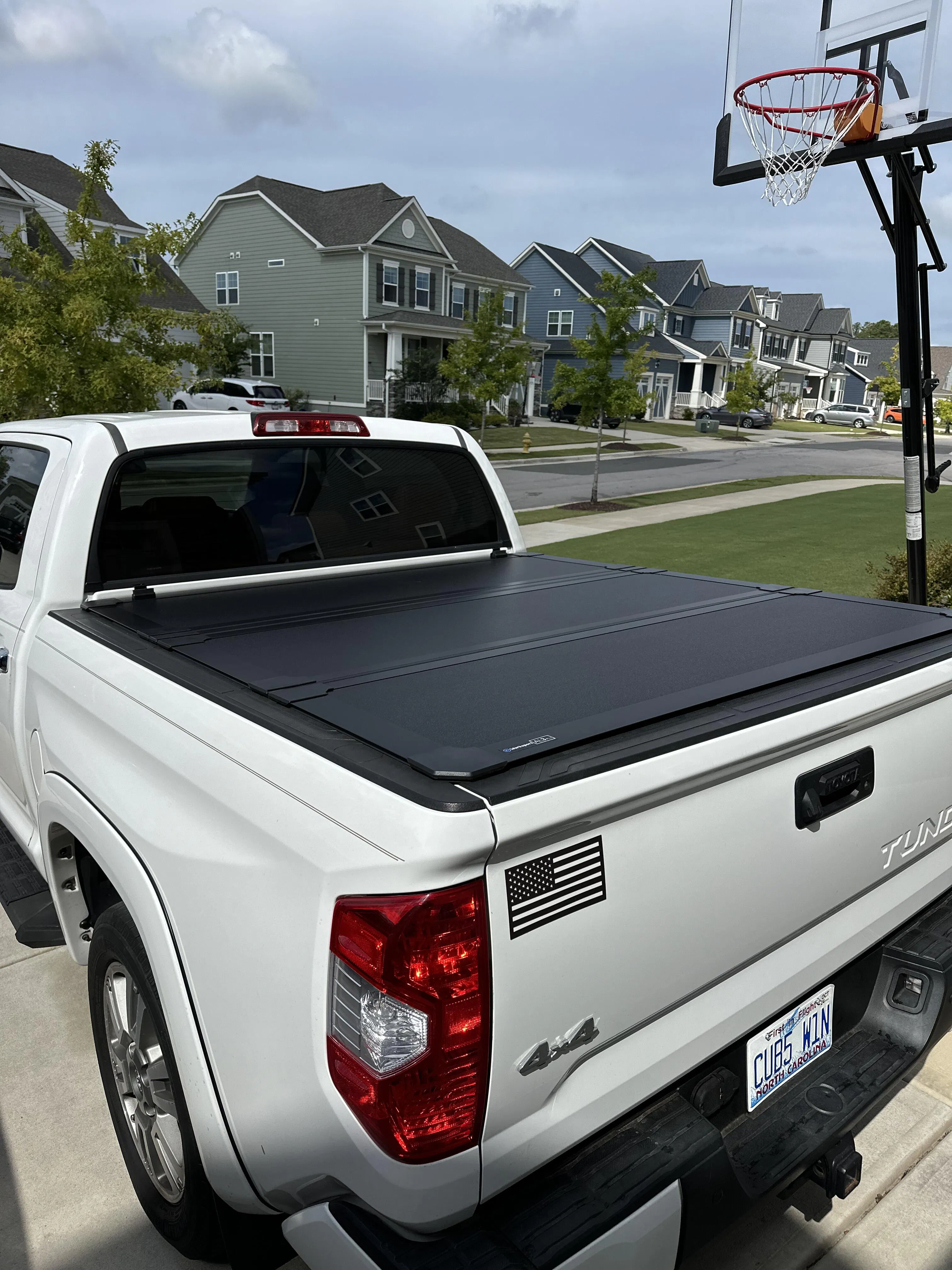 Worksport 20-7715 Tonneau Cover for Select Toyota Tundras with 5'6