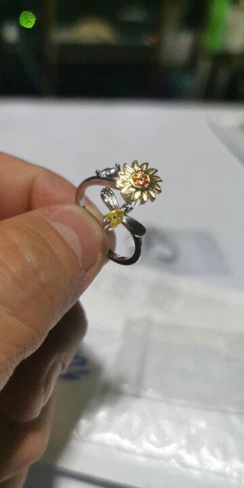 Sunflower Spinner Worry Ring