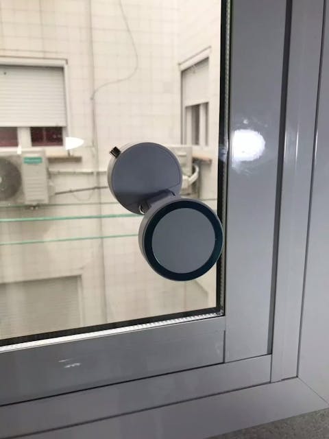 Soporte Magnético 360° con Ventosa – Fijación Súper Segura para Móvil