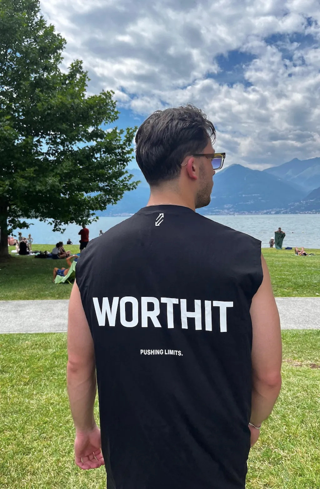 TANK - PUSHING LIMITS (BLACK/WHITE)