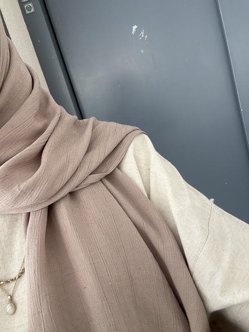 Crinkle Chiffon Hijab "Sandy" gemaakt van viscose en linnen (zand)