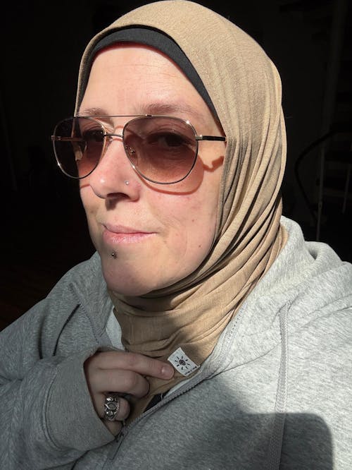 Premium Jersey Hijab "Mariposa" aus Seide und Bio-Baumwolle (Beige)