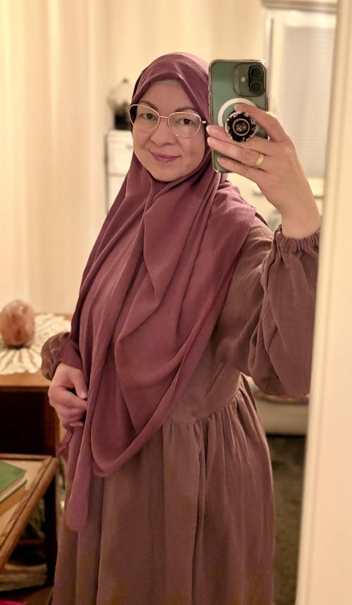 Abaya d'allaitement "Lunaria" en coton bio (Plum)