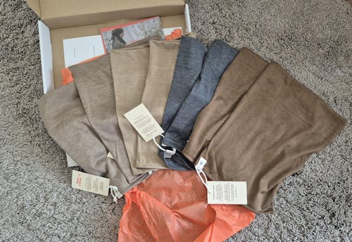 Schlauchbonnet aus Seide und Bio-Baumwolle "Mariposa" (Haselnuss)