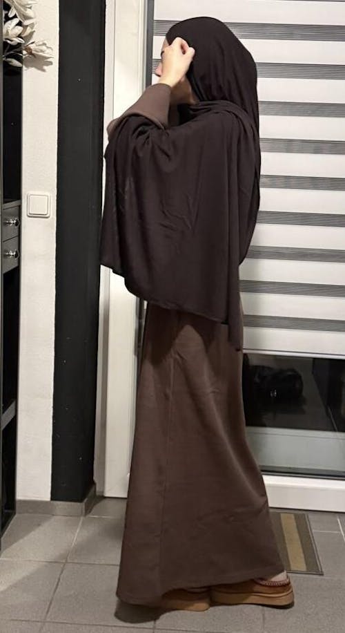 Warm "Laila" abaya made from organic cotton (Mousse au Chocolat)