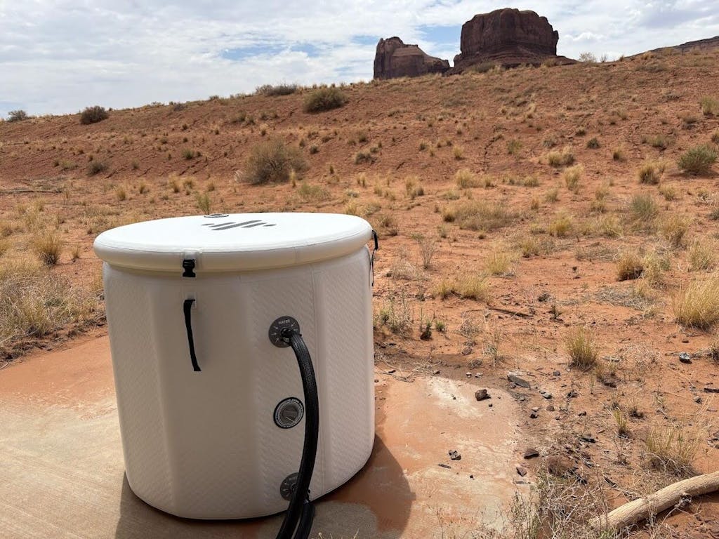 High-Performance Cold Therapy Airtub + Chiller Mini + Essentials