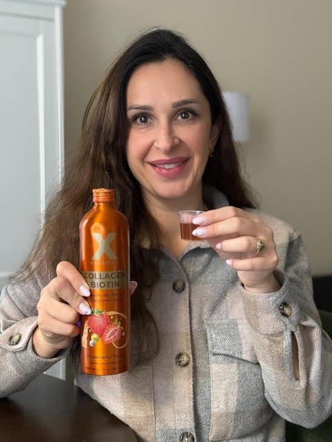 Liquid Collagen Peptides with Biotin, Hyaluronic Acid and Vitamins B5, B6, C & E - Strawberry Flavor