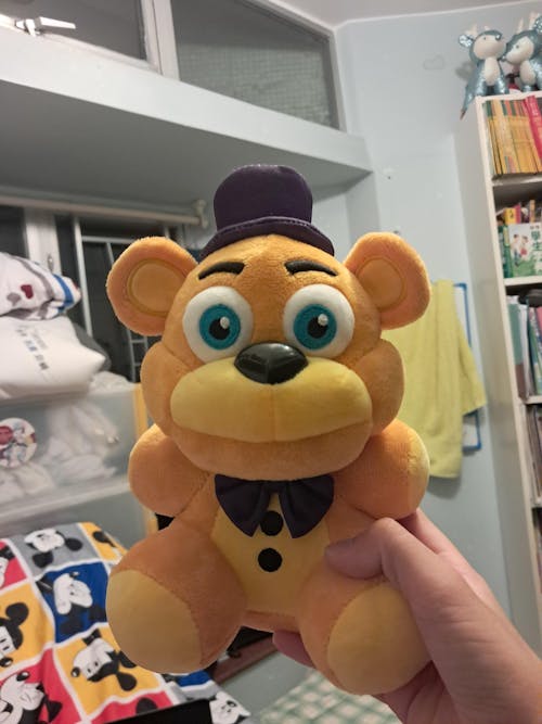 Fredbear Plush (No Eyeliner) - Worldwide Shipping