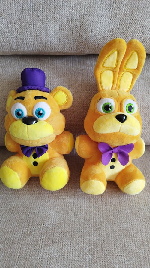 Fredbear Plush (No Eyeliner) - Worldwide Shipping