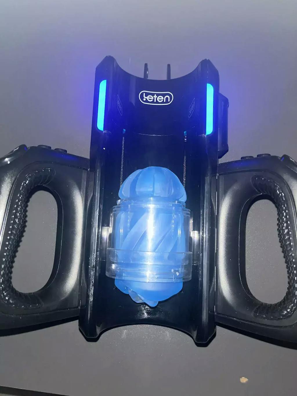 XT5 Auto Quickshot Stroker With 2 Sleeves 10 Modes & 10 Speeds